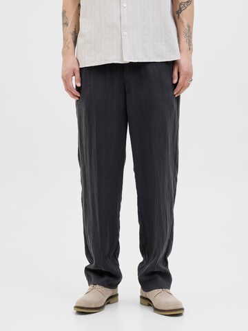 JACK & JONES Loose fit Trousers with creases 'JPSTKarl Skye' in Black: front