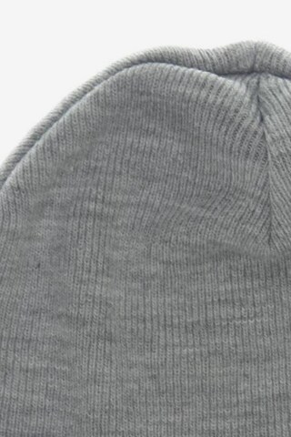 Monki Hat & Cap in One size in Grey