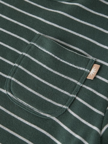 NAME IT - Camiseta en verde