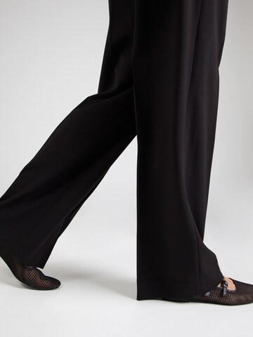 MAC Loose fit Pleat-front trousers 'Chaja' in Black