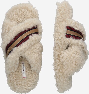 TOMMY HILFIGER Slippers in Beige