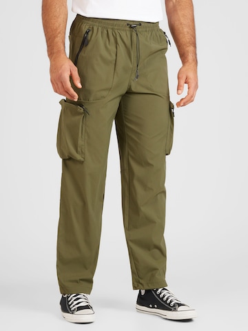 ELLESSE - regular Pantalón cargo 'Squadron' en verde: frente