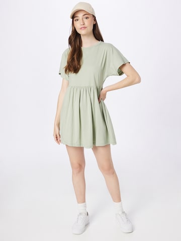 Robe Trendyol en vert