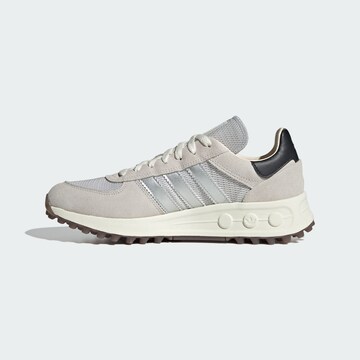 ADIDAS ORIGINALS Низкие кроссовки 'LA Trainer' в Белый