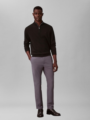 pilka Calvin Klein Prigludęs „Chino“ stiliaus kelnės