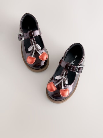 Next Ballerina in Rot