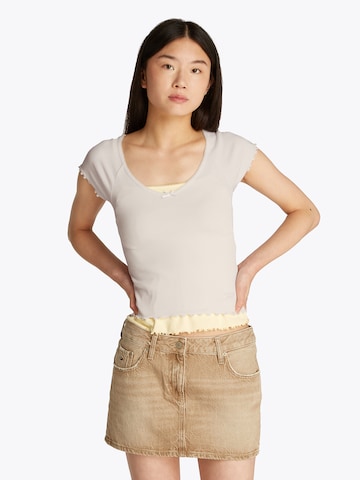 T-shirt Tommy Jeans en blanc : devant