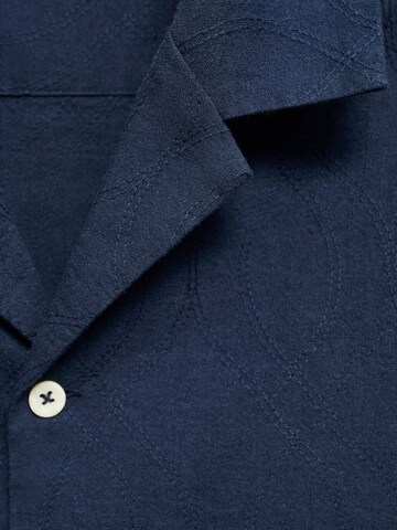 MANGO MAN Regular fit Overhemd 'NAU' in Blauw