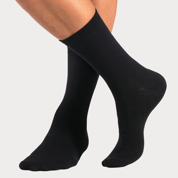 BENCH Socks in Black: front