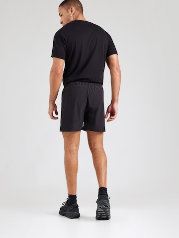 Reebok Szabványos Sportnadrágok 'SADE' - fekete