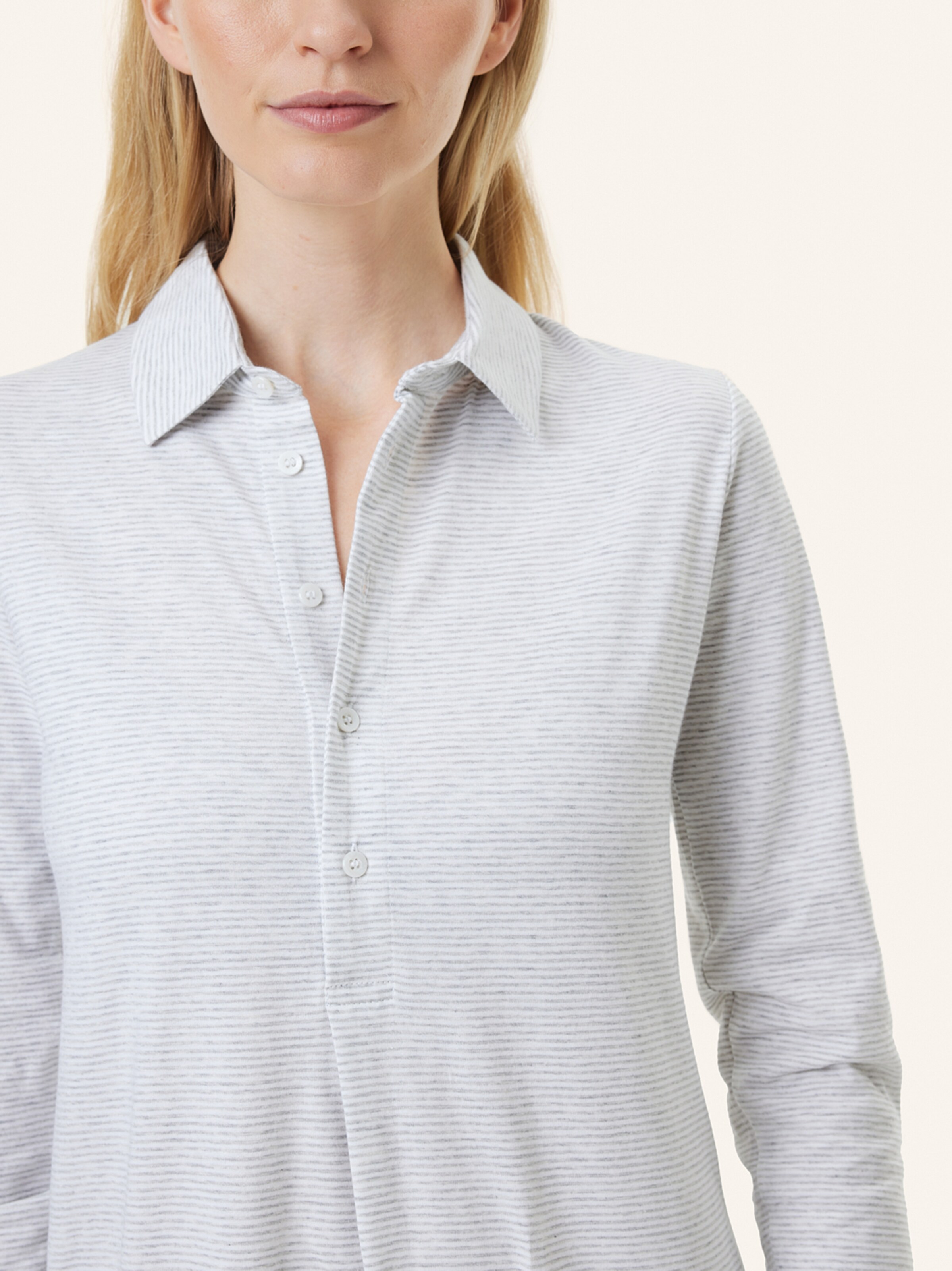 Yellamaris Nachthemd ' Classic ' in Grau