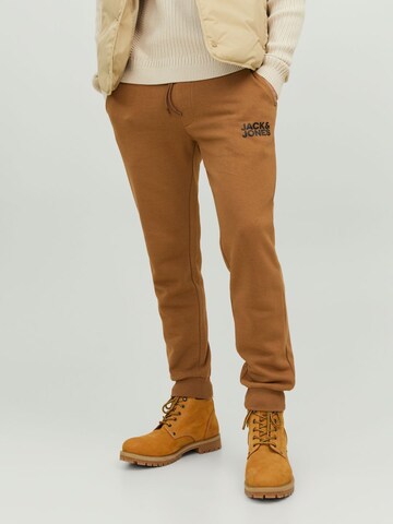 JACK & JONES Tapered Broek 'Gordon' in Bruin: voorkant