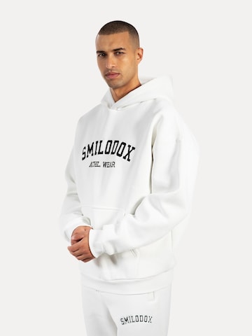 Smilodox Sweatshirt 'Kayson' in Beige