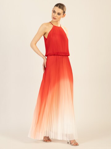 APART Evening Dress in Red: front