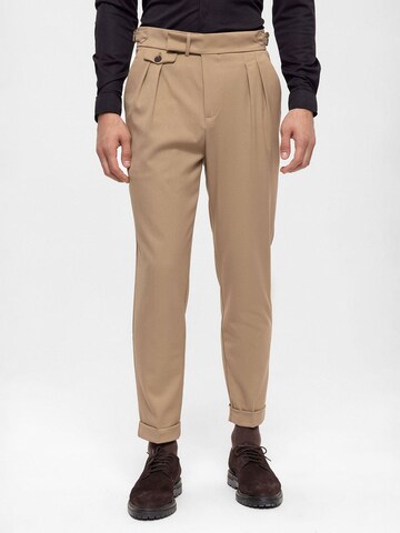 Regular Pantalon à pince Antioch en beige : devant