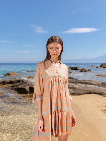 Robe d’été 'BEACHWEAR EMBROIDERY CROWN' Pink Label en orange