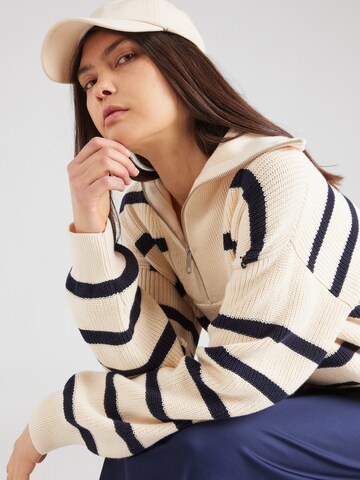 TOMMY HILFIGER Sweter w kolorze biały