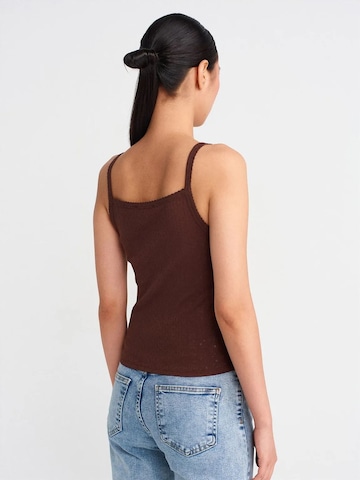 Haut Dilvin en marron