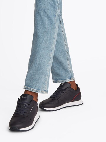 TOMMY HILFIGER Sneakers low 'NEW RUNNER' i blå
