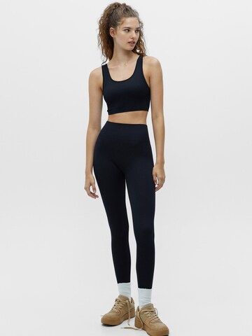 Pull&Bear Skinny Pants in Black: front