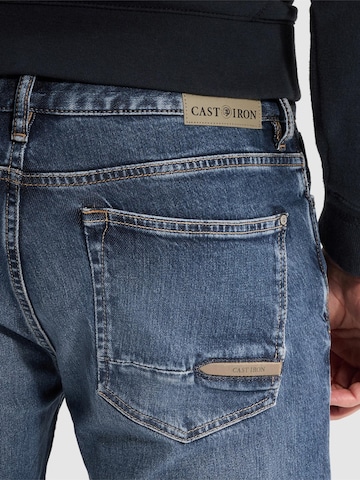 CAST IRON Regular Farkut 'Valver regular fit jeans' värissä sininen
