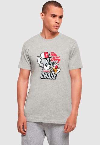 ABSOLUTE CULT Shirt 'Tom And Jerry - Chase' in Grijs: voorkant