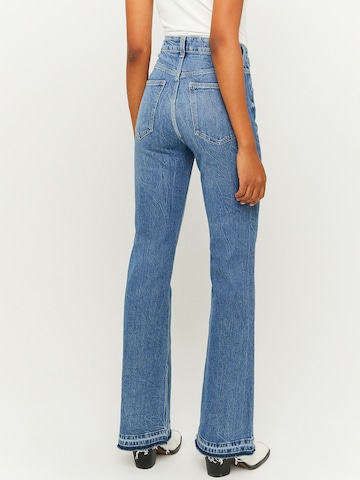 Tally Weijl Flared Jeans in Blau