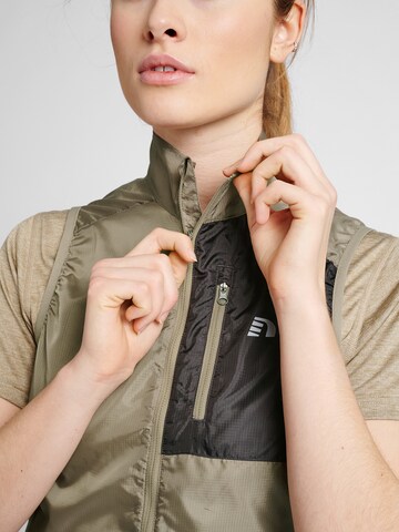 Newline Sports Vest in Brown