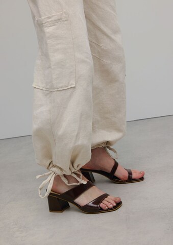 SACHA Sandals in Brown: front