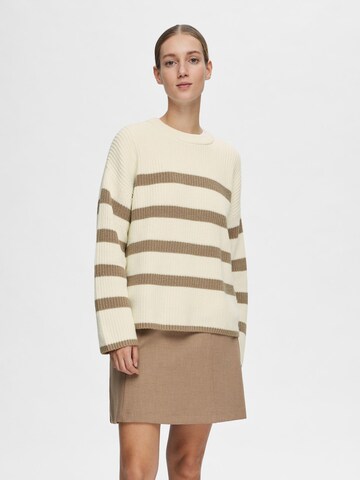 Pullover 'Bloomie' di SELECTED FEMME in beige: frontale