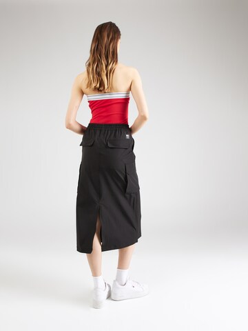 Tommy Jeans Skirt in Black: front