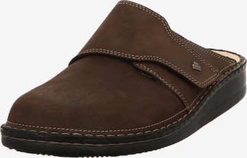 Finn Comfort Pantolette 'Amalfi' in Braun: Vorderseite