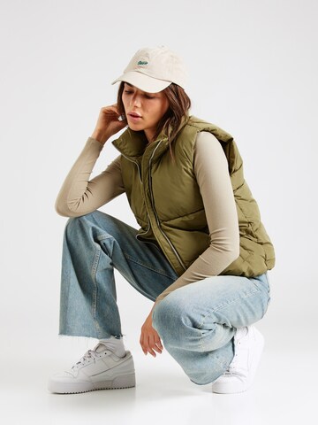 Gilet 'JDYNEWERICA' di JDY in verde