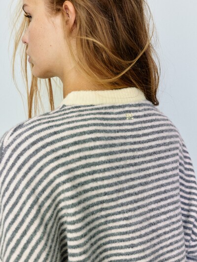 Pull&Bear Pullover 'PACIFIC RAYA FINA' in XS in creme / dunkelgrau, Produktansicht