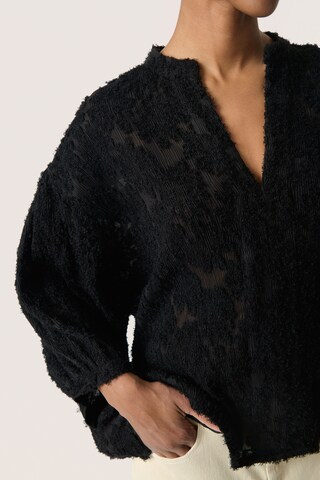 SOAKED IN LUXURY Bluse 'Raye' i sort