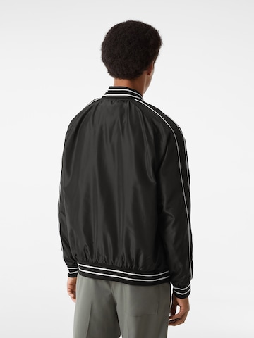 Veste mi-saison Bershka en noir