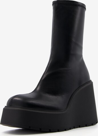 Bottines Bershka en noir : devant