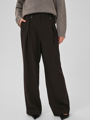 My Essential Wardrobe Wide leg Bandplooibroek in Bruin: voorkant