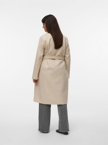 Vero Moda Curve - Abrigo de entretiempo 'VMFortune Aya' en beige