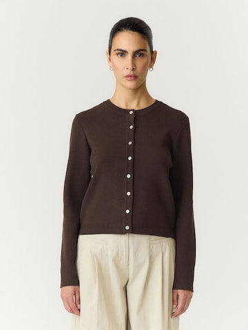 YAS Strickjacke 'YASElena' in Braun: Vorderseite