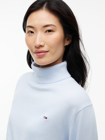 Pulover 'ESSENTIAL' de la Tommy Jeans pe albastru