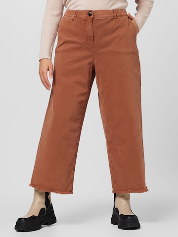 SAMOON Wide leg Jeans in Brown: front