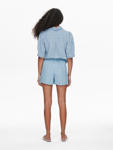 ONLY Regular Shorts 'Candice' in Blau