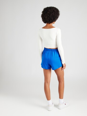 Trendyol Regular Shorts in Blau