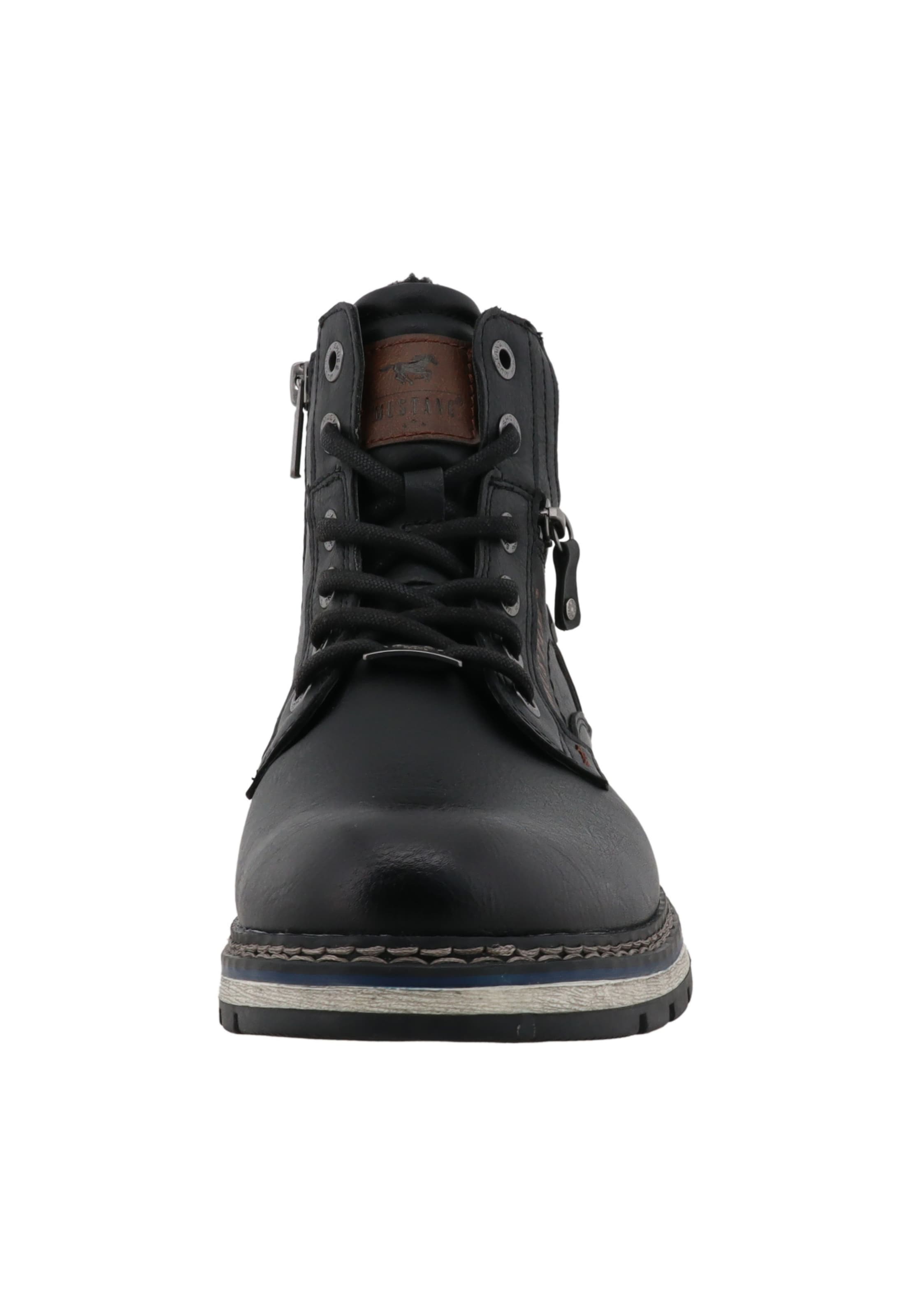 MUSTANG - Botas com atacadores em preto