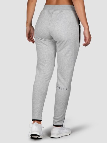 MOROTAI Tapered Sporthose 'Comfy Performance' in Grau