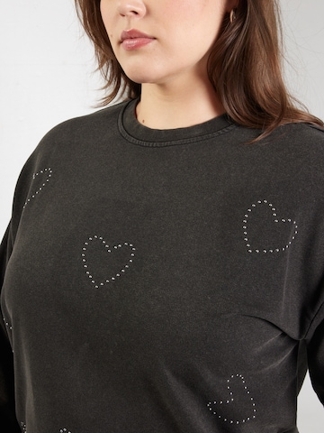 ONLY Carmakoma Sweatshirt 'CARINDA' in Black