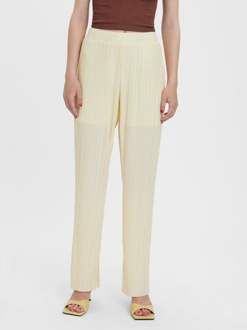 VERO MODA Regular Broek 'Sutton' in Geel: voorkant