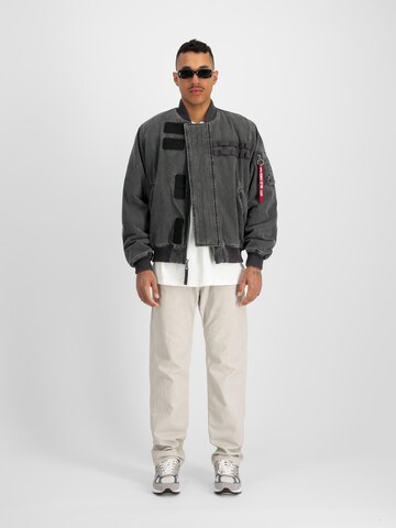 ALPHA INDUSTRIES Átmeneti dzseki 'MA-1 Combat' - szürke
