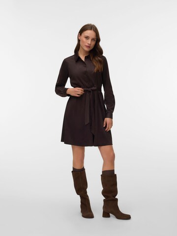VERO MODA - Vestido camisero 'VMKatty' en marrón: frente